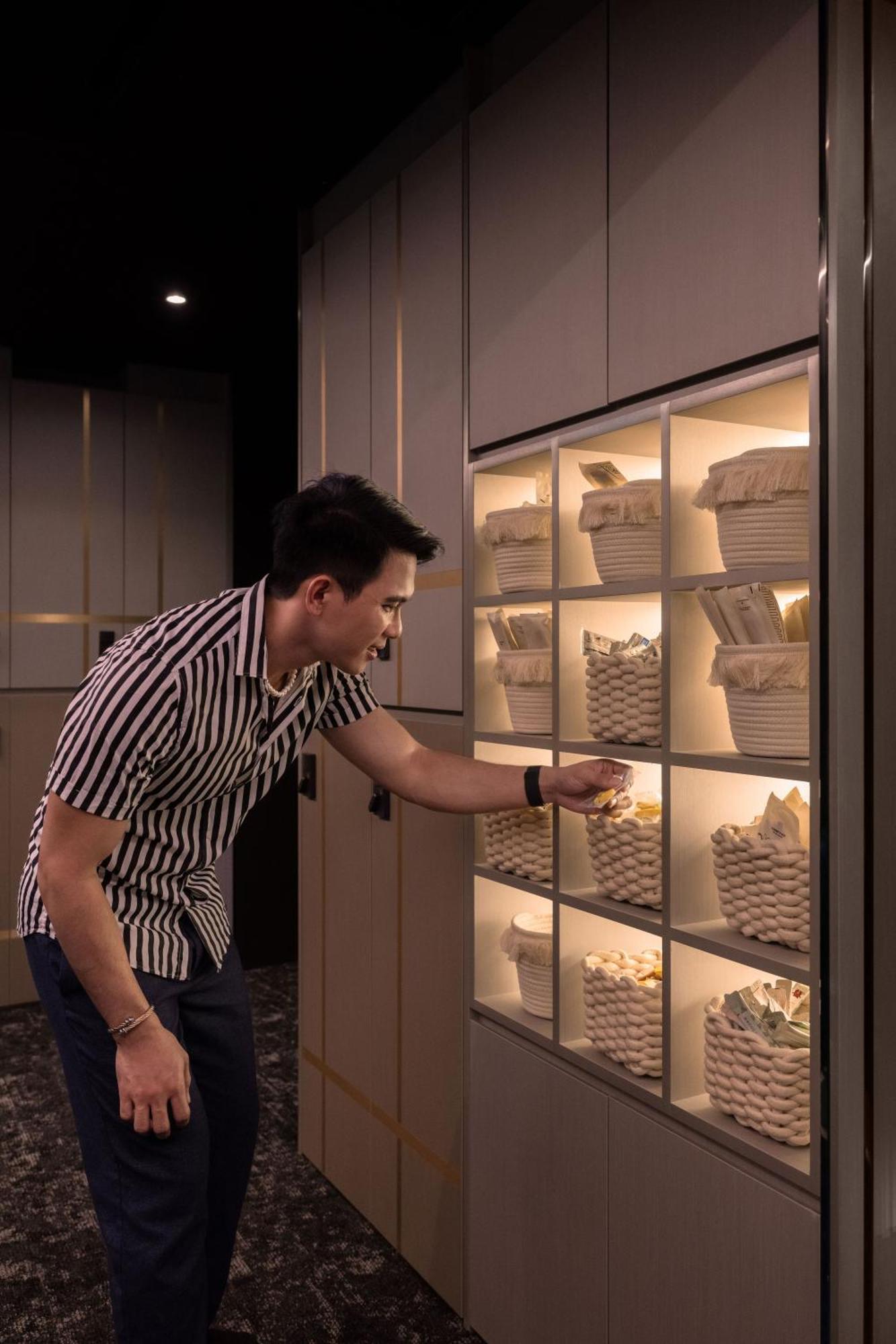 Cube Social Boutique Capsule Hotel At Boat Quay Сингапур Экстерьер фото