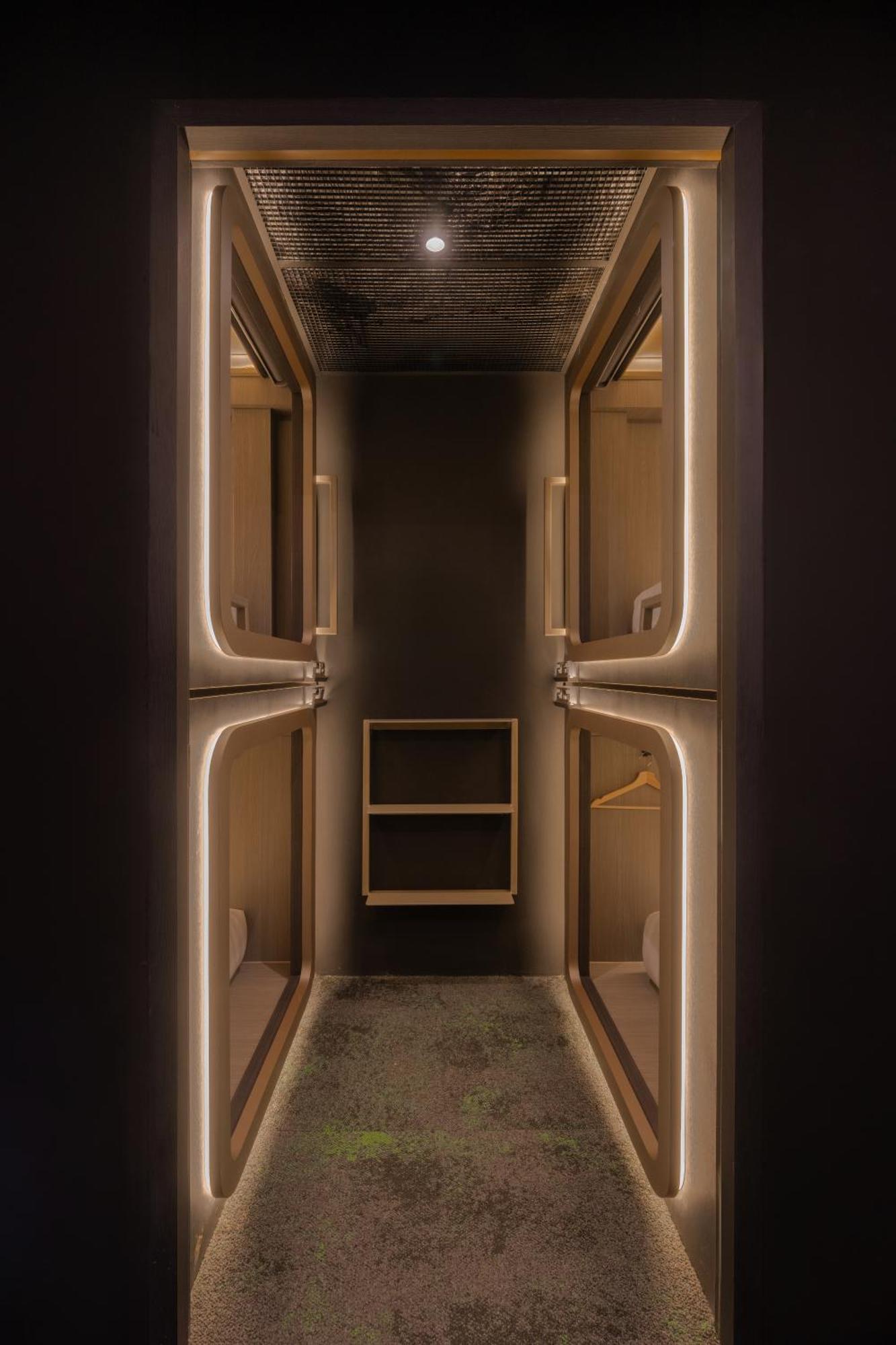 Cube Social Boutique Capsule Hotel At Boat Quay Сингапур Экстерьер фото