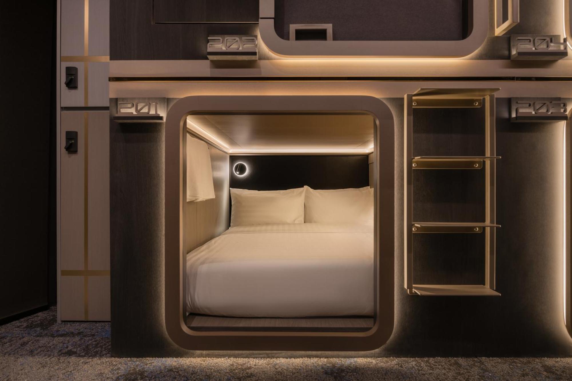 Cube Social Boutique Capsule Hotel At Boat Quay Сингапур Экстерьер фото