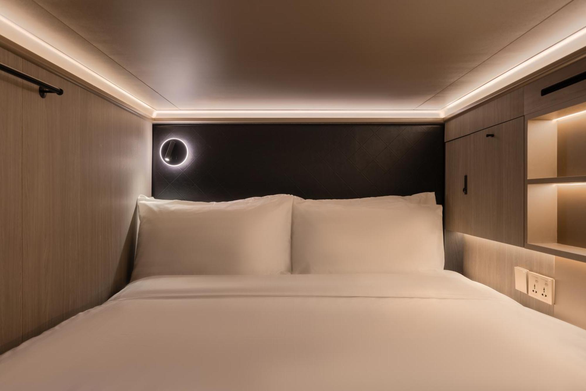 Cube Social Boutique Capsule Hotel At Boat Quay Сингапур Экстерьер фото